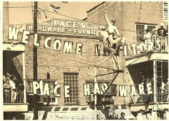Photograph from the Facebook post “Love this old photo of downtown Logansport from townoflogansport.com, which has plenty…”