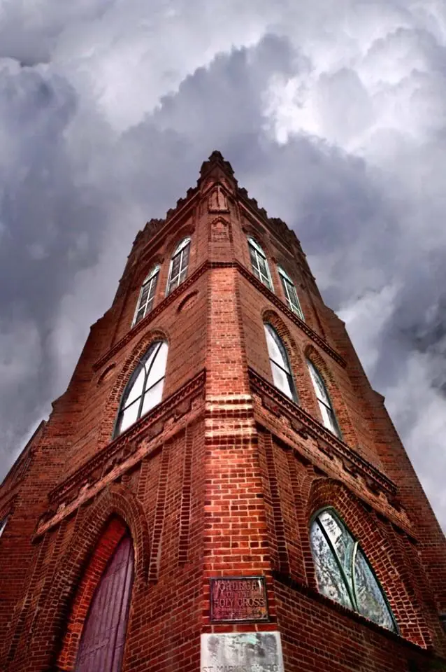 Photograph from the Facebook post “Church of the Holy Cross in Shreveport, Louisiana.”