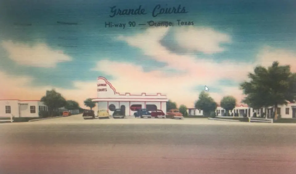 Photograph from the Facebook post “Grande Courts on Hwy.”
