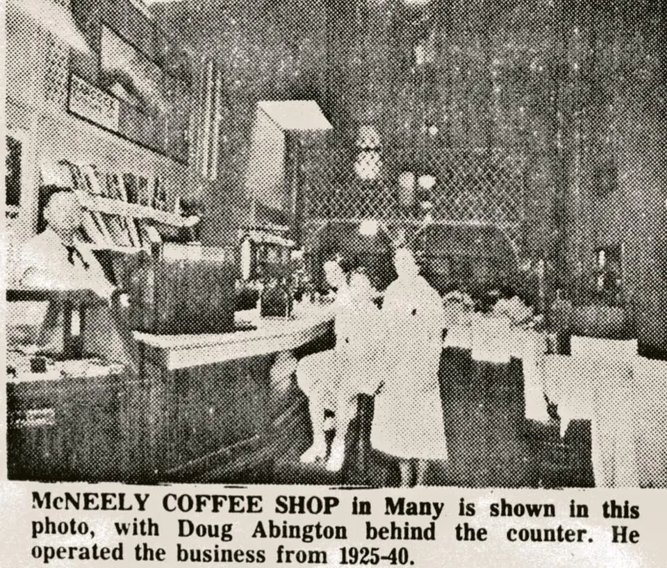 Photograph from the Facebook post “McNeely Coffee Shop in downtown Many.”