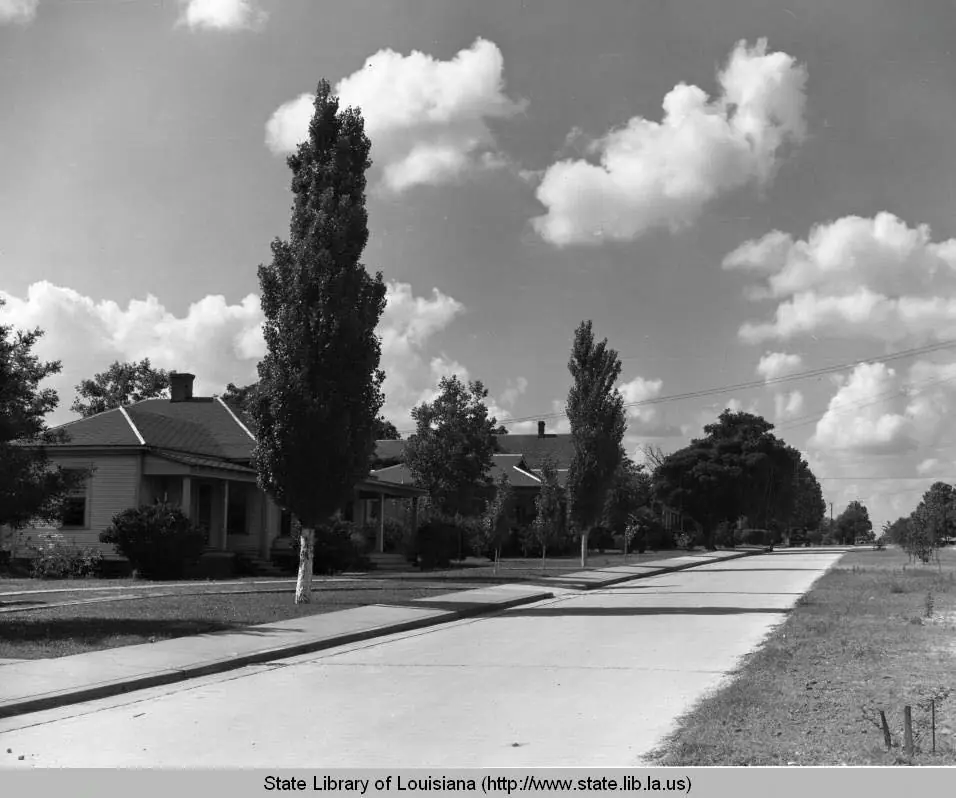 Photograph from the Facebook post “Late 1930s.”