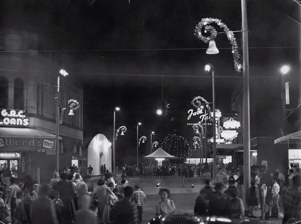 Photograph from the Facebook post “Christmas time in downtown Orange, Texas, 1950s.”