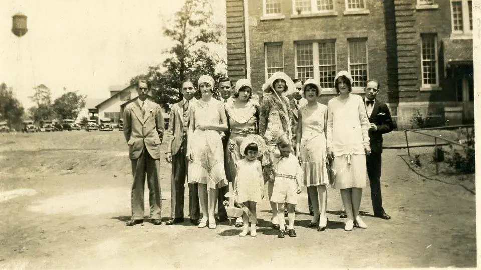 Photograph from the Facebook post “Many High School 1928-1929 senior class.”
