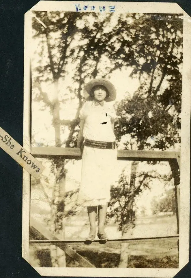 Photograph from the Facebook post “1925.”