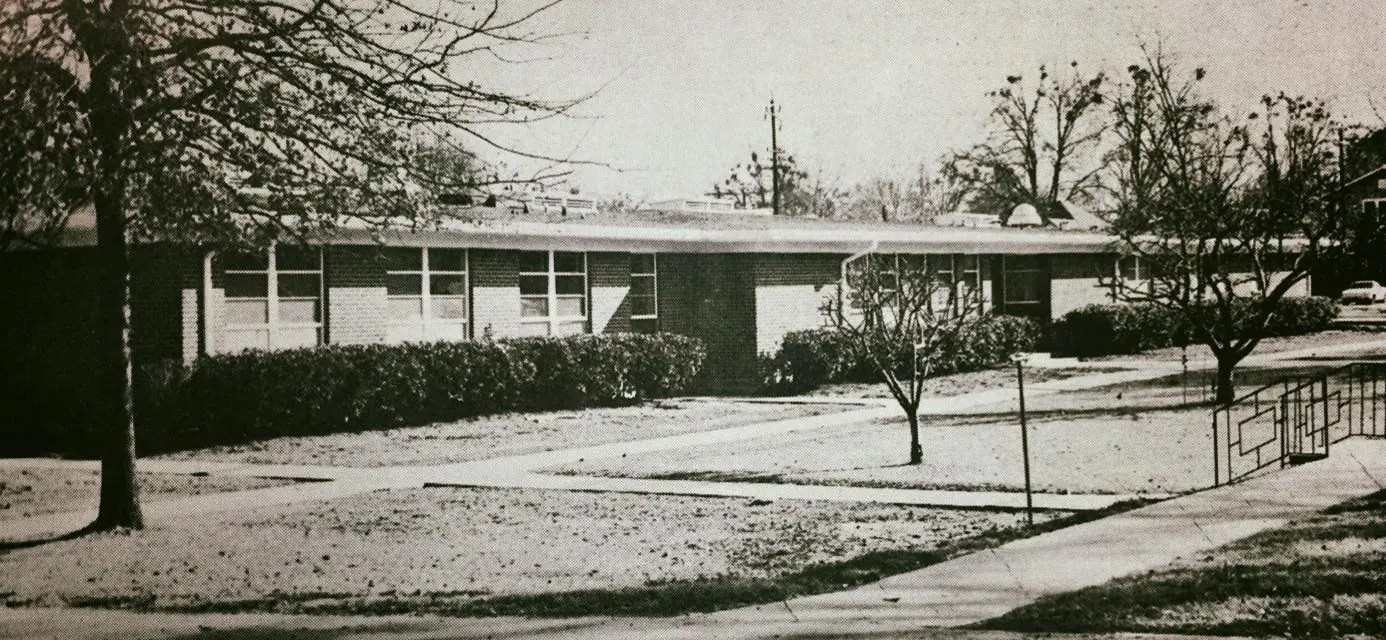 Photograph from the Facebook post “Hospital in Mansfield, Louisiana.”