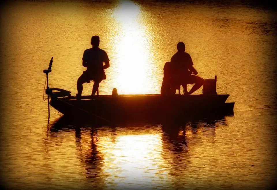 Photograph from the Facebook post “Fishing on Hodges Gardens' man-made whale-shaped lake.”