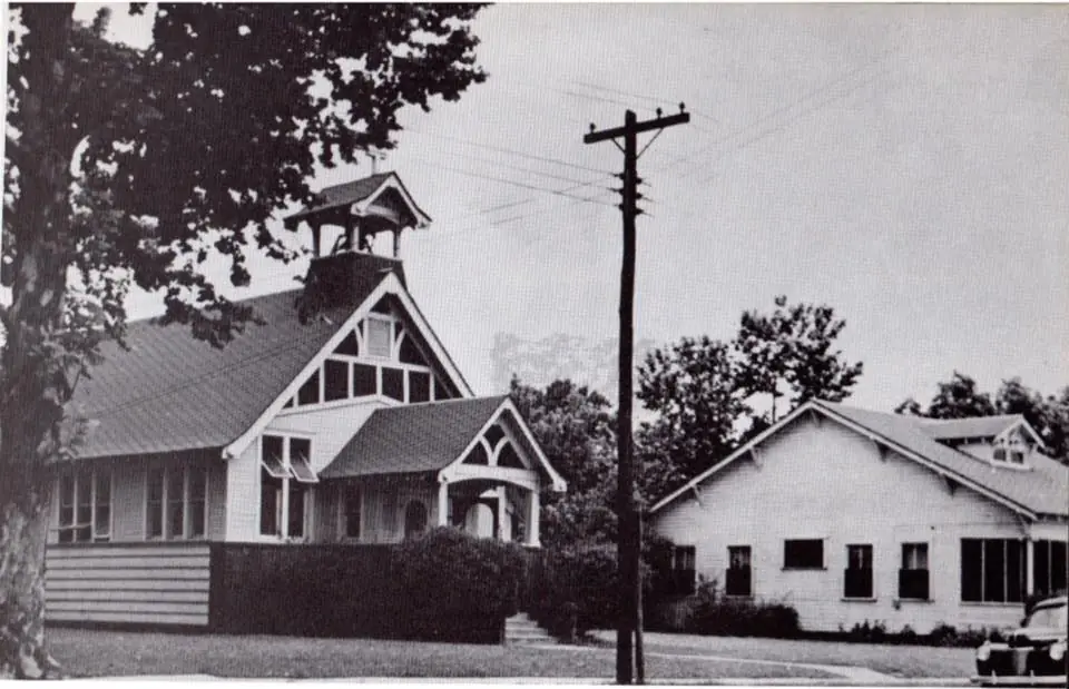 Photograph from the Facebook post “The original St.”