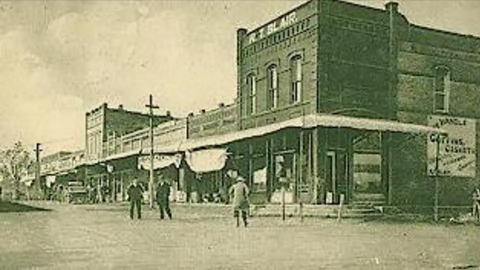 Photograph from the Facebook post “1908 in Timpson, Texas (Shelby County)”