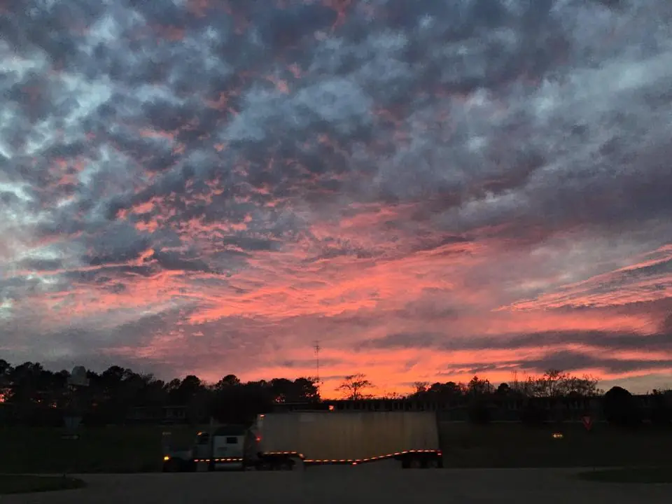 Photograph from the Facebook post “Sky photos taken on US 171 in South Sabine Parish just a few moments ago”