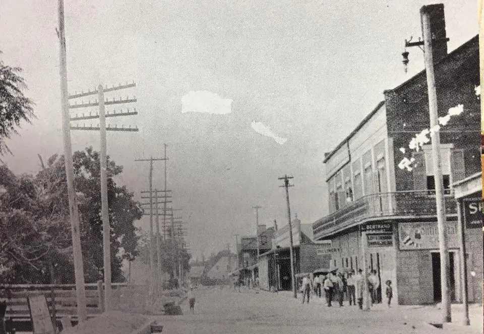 Photograph from the Facebook post “Downtown Natchitoches, Louisiana.”