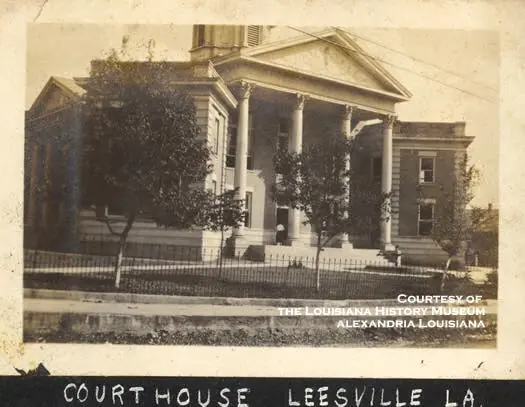 Photograph from the Facebook post “Vernon Parish Courthouse.”