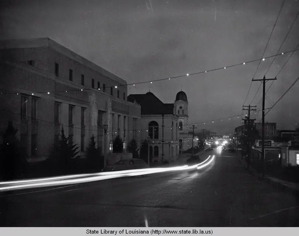 Photograph from the Facebook post “December 1940s.”