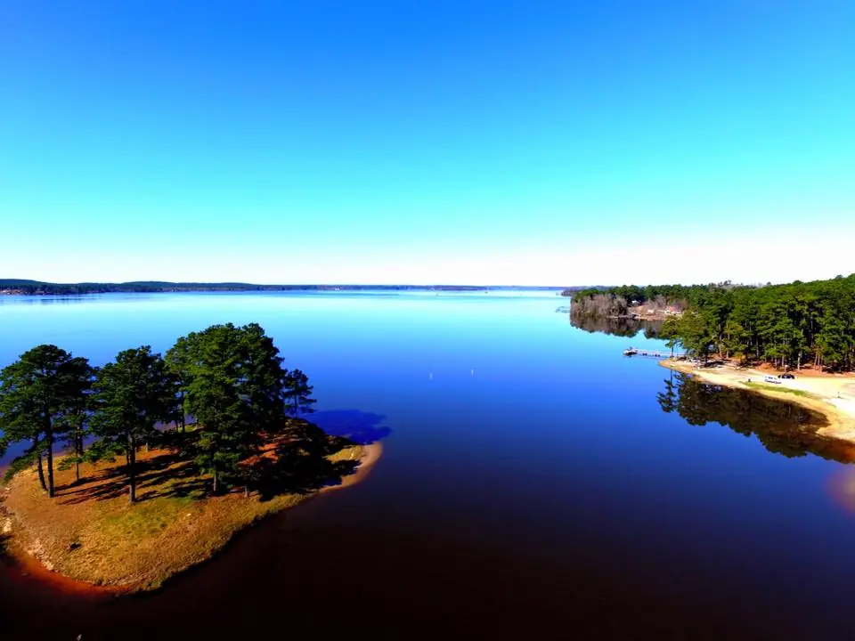 Photograph from the Facebook post “Vernon Lake, Vernon Parish, Louisiana”