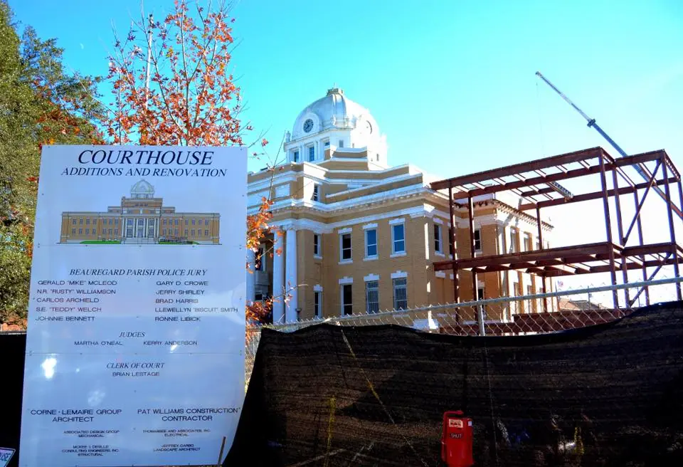 Photograph from the Facebook post “Renovations at the Beauregard Parish Courthouse in DeRidder, Louisiana.”