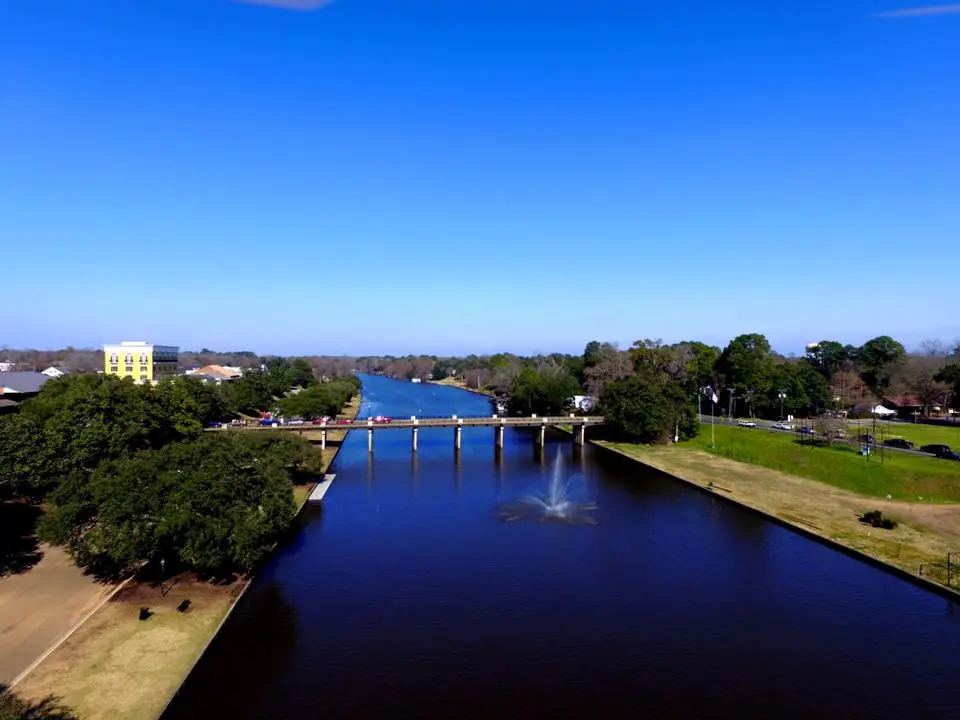 Photograph from the Facebook post “Cane River Lake, in the downtown area of Natchitoches, Louisiana”