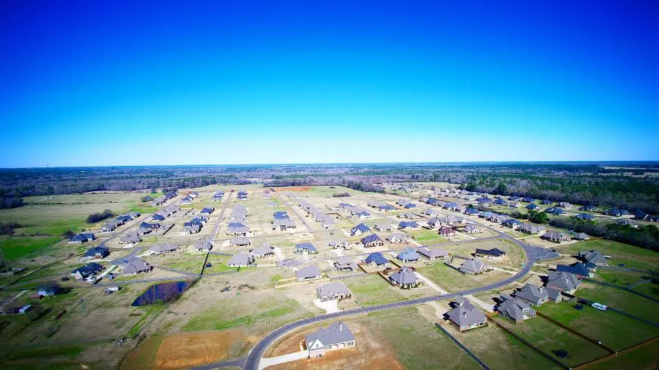 Photograph from the Facebook post “Suburban explosion in North DeSoto Parish.”