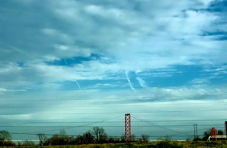 Photograph from the Facebook post “A Golden Gate-ish bridge in Natchitoches Parish.”