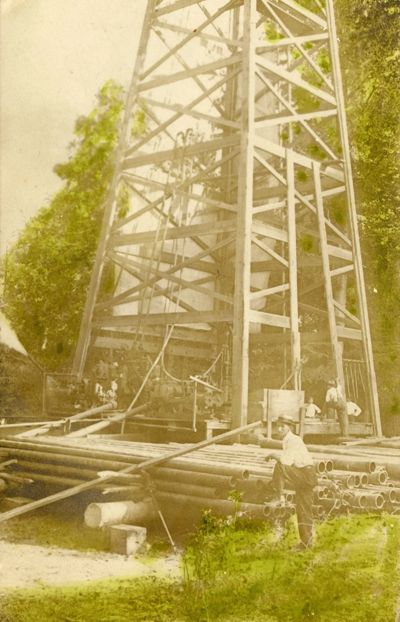 Photograph from the Facebook post “During the oil boom in Zwolle, Louisiana!”