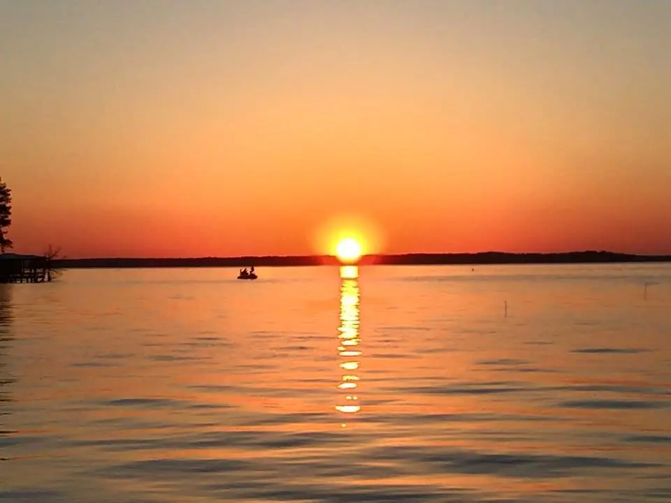 Photograph from the Facebook post “Eve Dubois shared this photo of sunset on Negreet Creek (Toledo Bend Lake, Louisiana…”