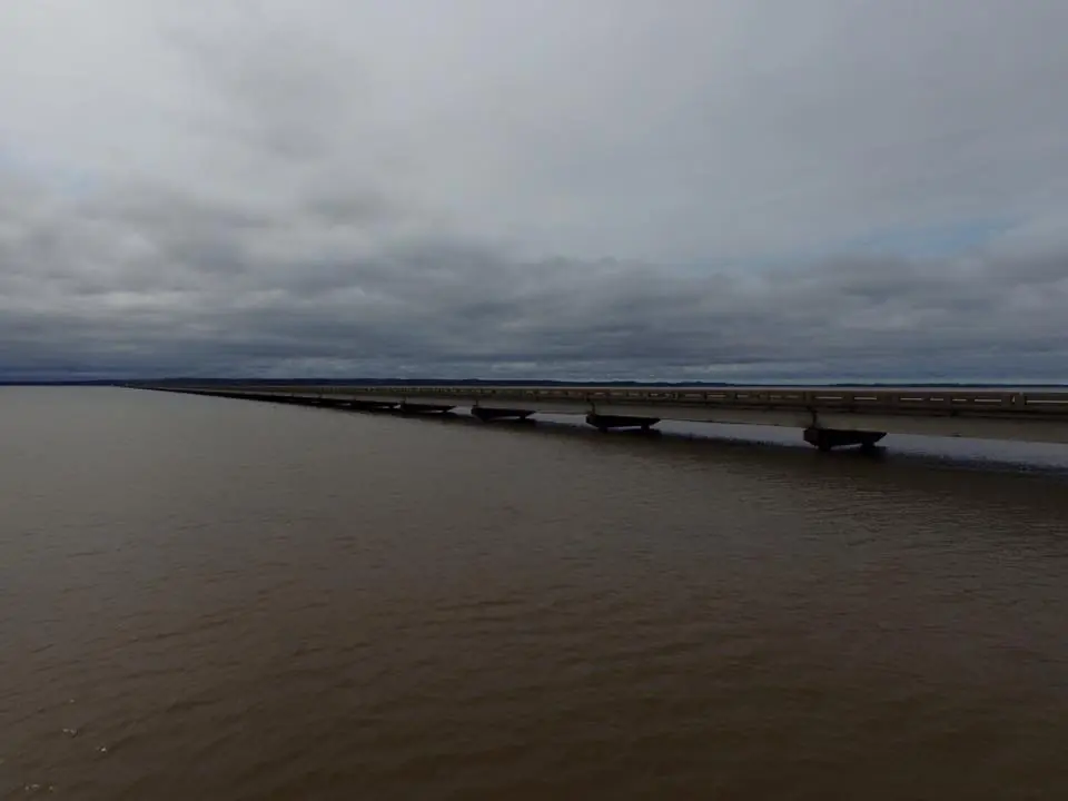 Photograph from the Facebook post “Pendleton Bridge, Louisiana side over Toledo Bend Lake, just a moment ago”