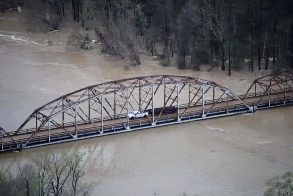 Photograph from the Facebook post “Shared by Tanee Kay, this is the bridge at Burr Ferry between Newton County and Vernon…”