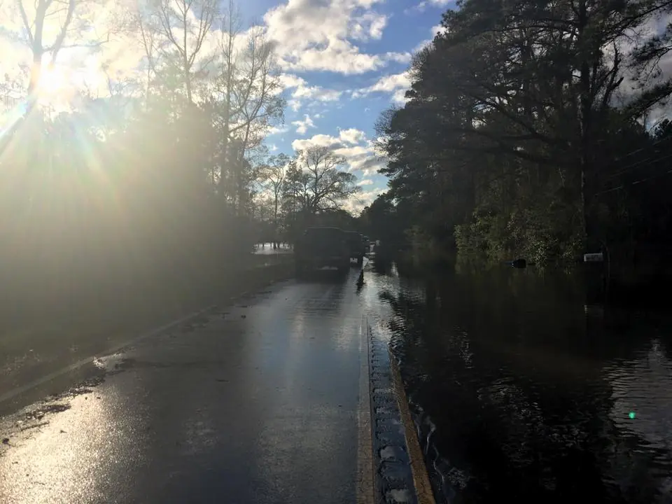 Photograph from the Facebook post “We were at Burr Ferry / Evans in western Vernon Parish, at around 5 pm.”