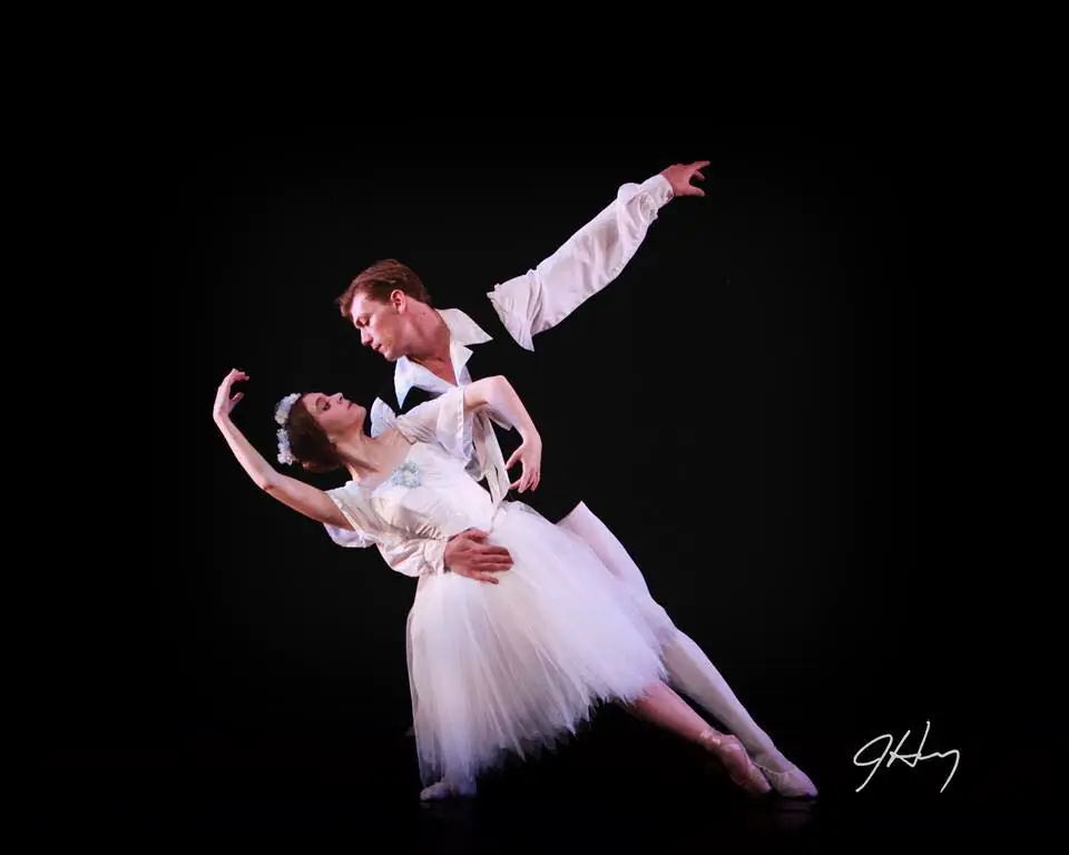 Photograph from the Facebook post “Photography and Ballet: Two forms of art working in symphony and in harmony.”