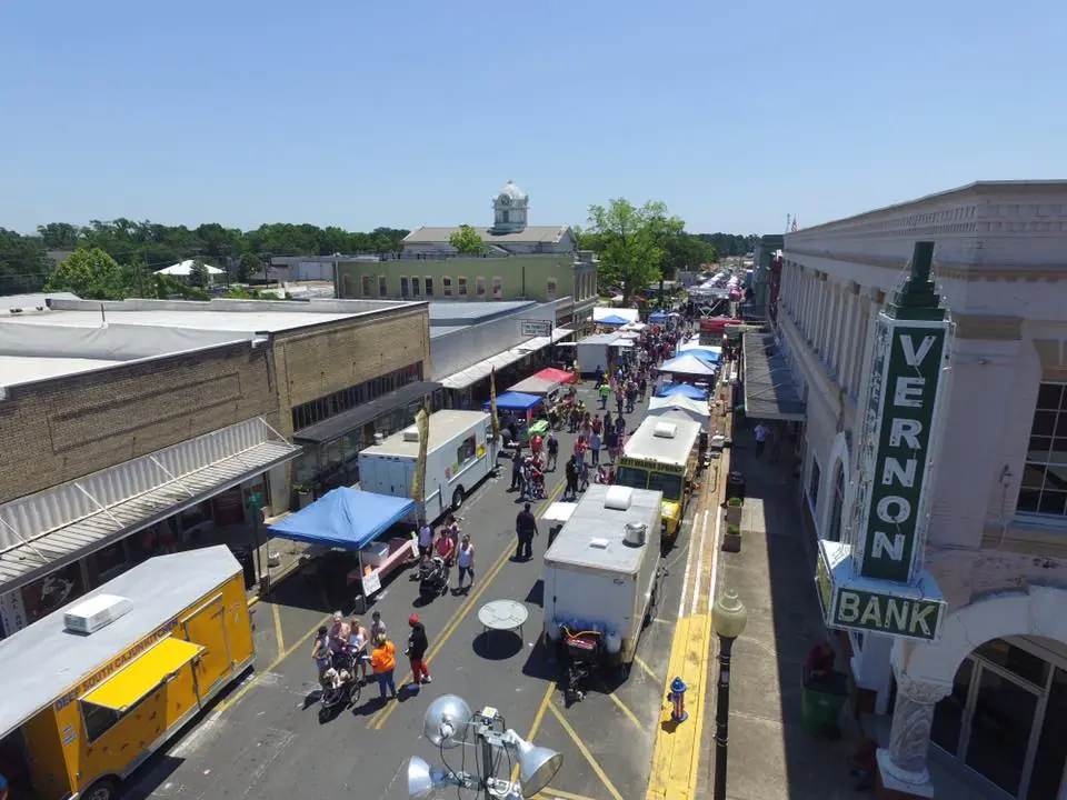 Photograph from the Facebook post “Mayfest today in Leesville, Louisiana (Vernon Parish)”