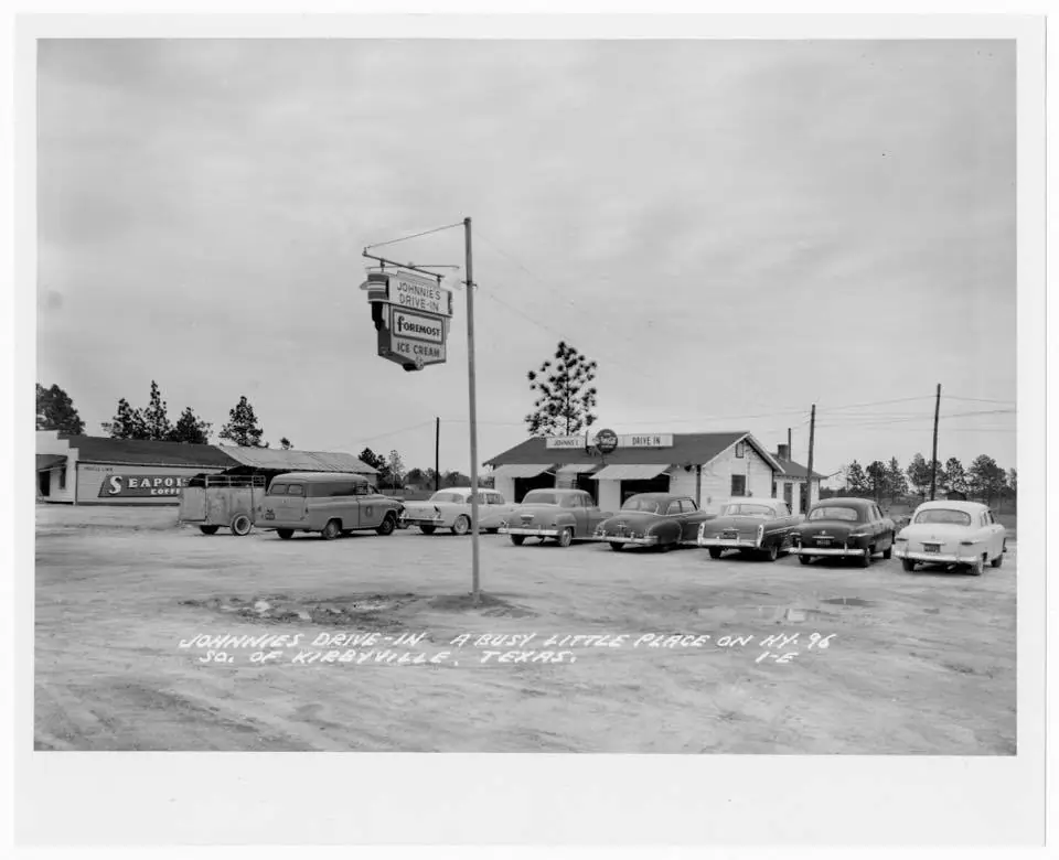 Photograph from the Facebook post “Kirbyville (Tex.) in 1955 Johnnies Drive-In in Kirbyville, Texas "A Busy Little Place on…”