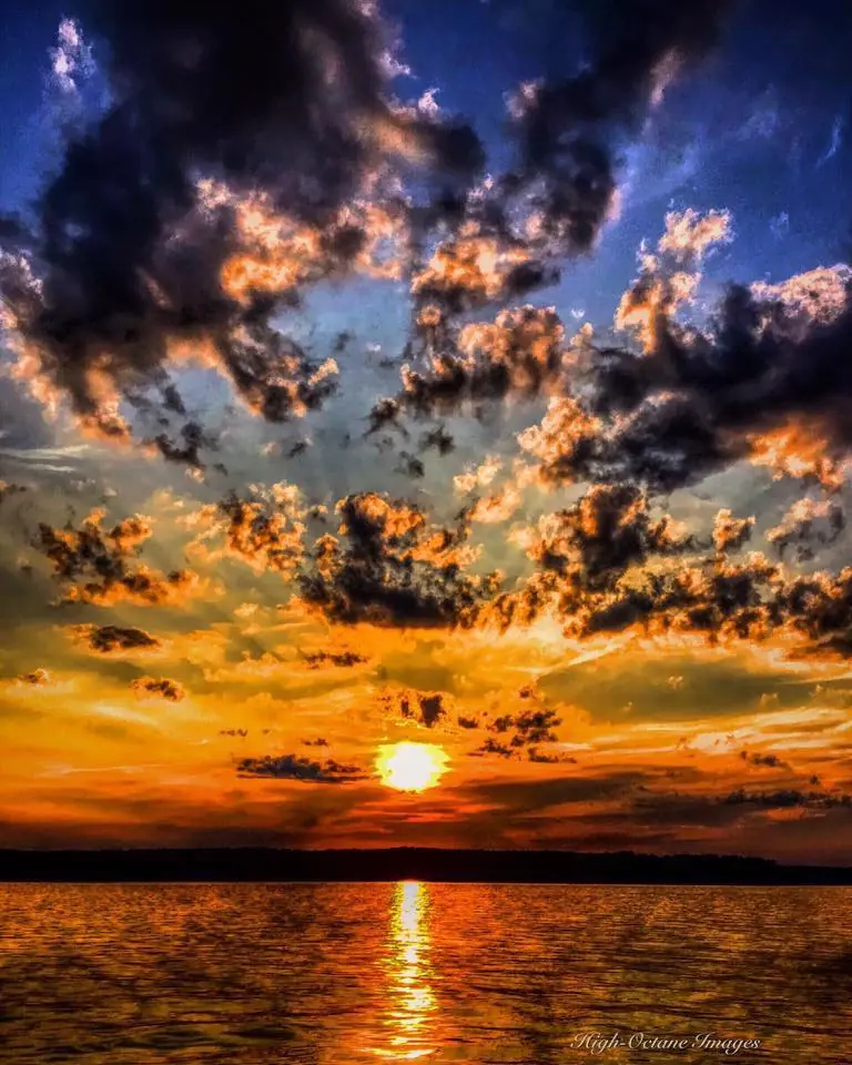Photograph from the Facebook post “Photo shared by Rickie Smith, taken on South Toledo Bend Lake.”