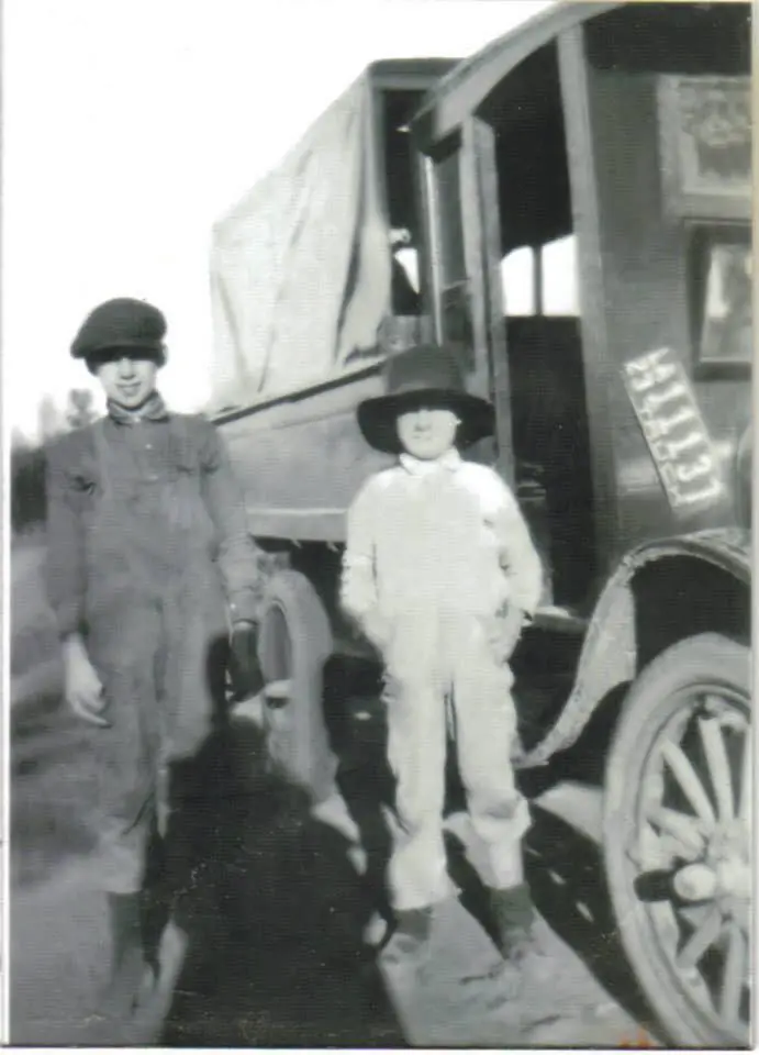 Photograph from the Facebook post “Photo shared by Walter Lewing.”