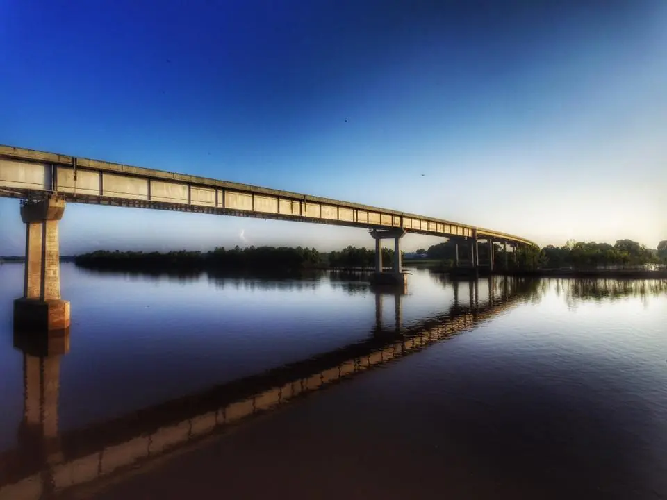 Photograph from the Facebook post “"Crossing Red" Bridge crossing the Red River in Coushatta, Louisiana (Red River Parish)”