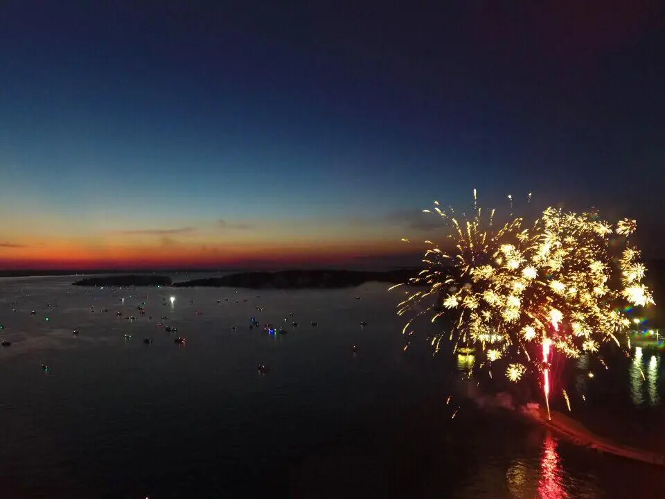 Photograph from the Facebook post “Cypress Bend fireworks, celebrating Independence Day.”