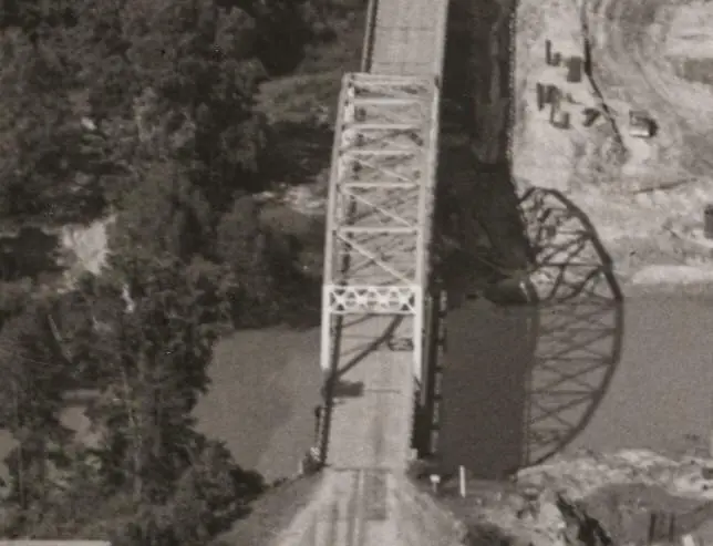 Photograph from the Facebook post “Before Toledo Bend Lake, there was the Pendleton Gaines Bridge crossing the Sabine River…”