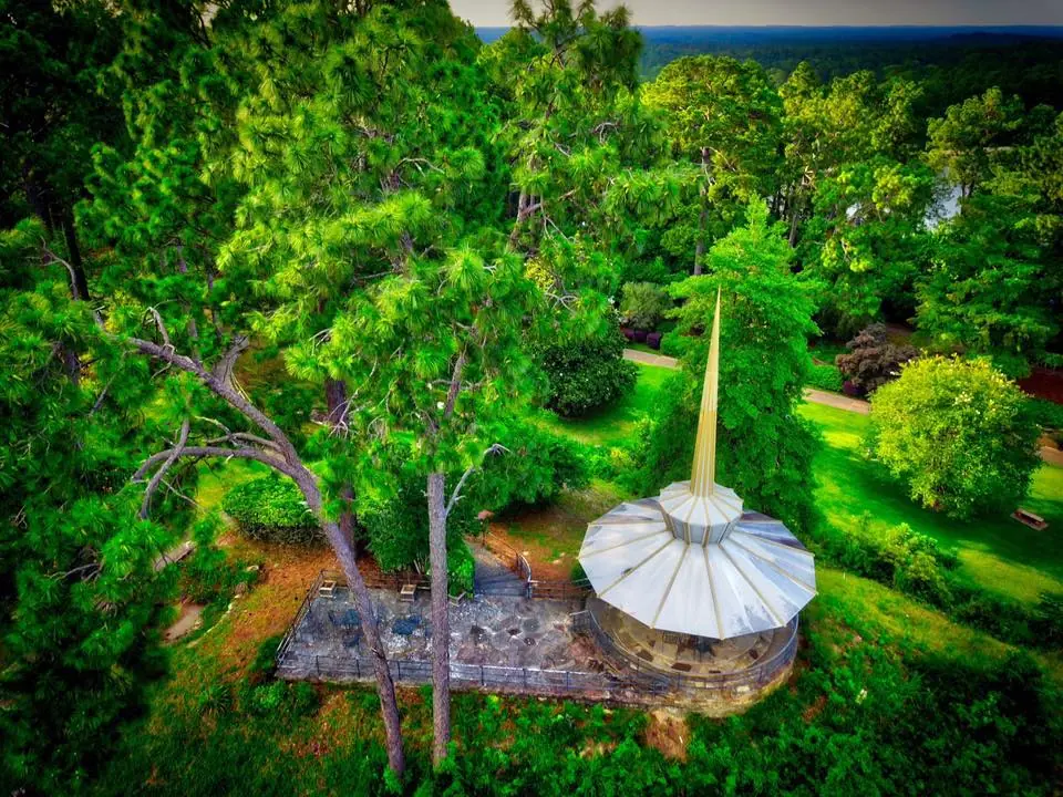 Photograph from the Facebook post “Hodges Gardens State Park.”