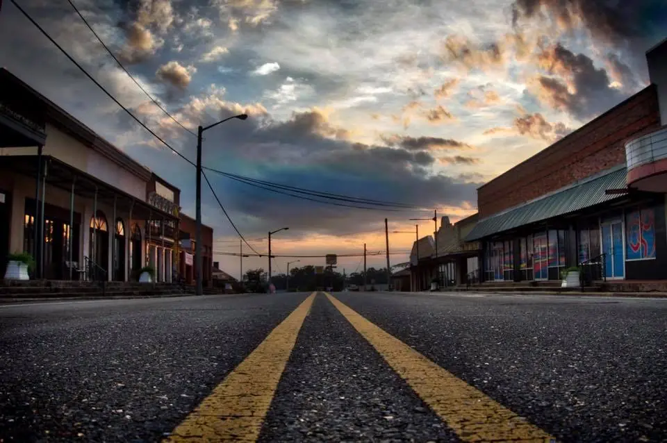 Photograph from the Facebook post “Downtown Many, LA taken yesterday.”