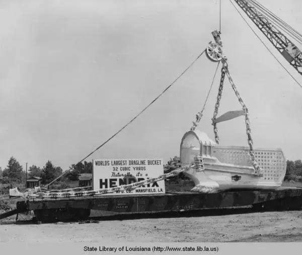 Photograph from the Facebook post “1949.”
