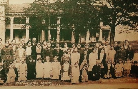 Closeup of 1922-23 Keachi School photo, all grades